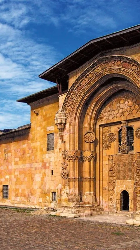 Divrigi Great Mosque and Hospital