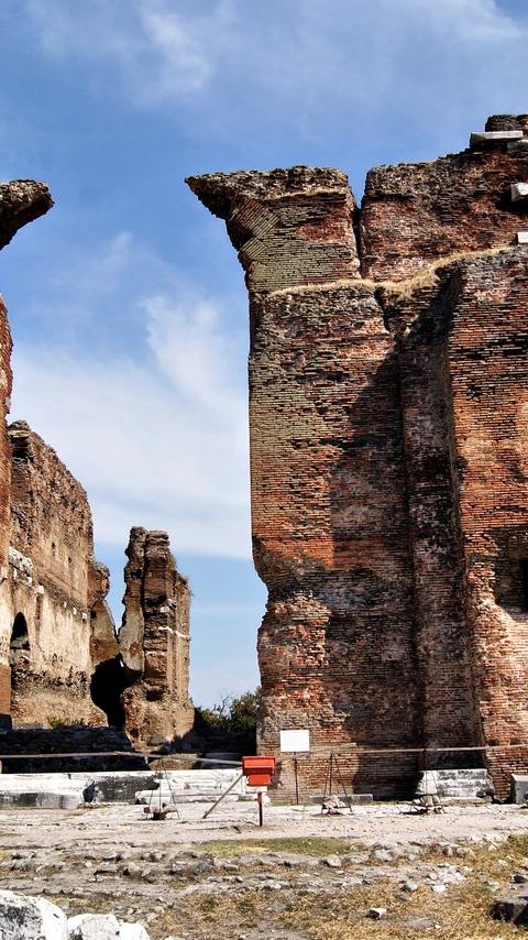 Kizilavlu - Red Basilica of Pergamon