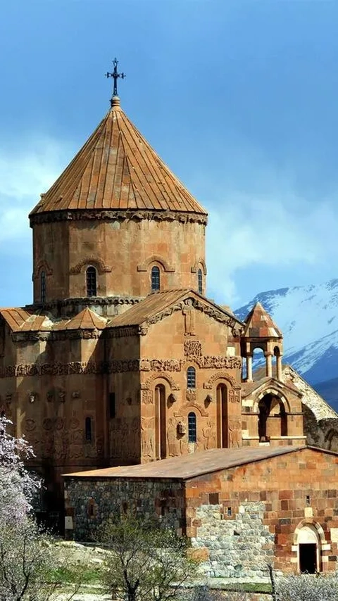 Cathedral of the Holy Cross, Aghtamar