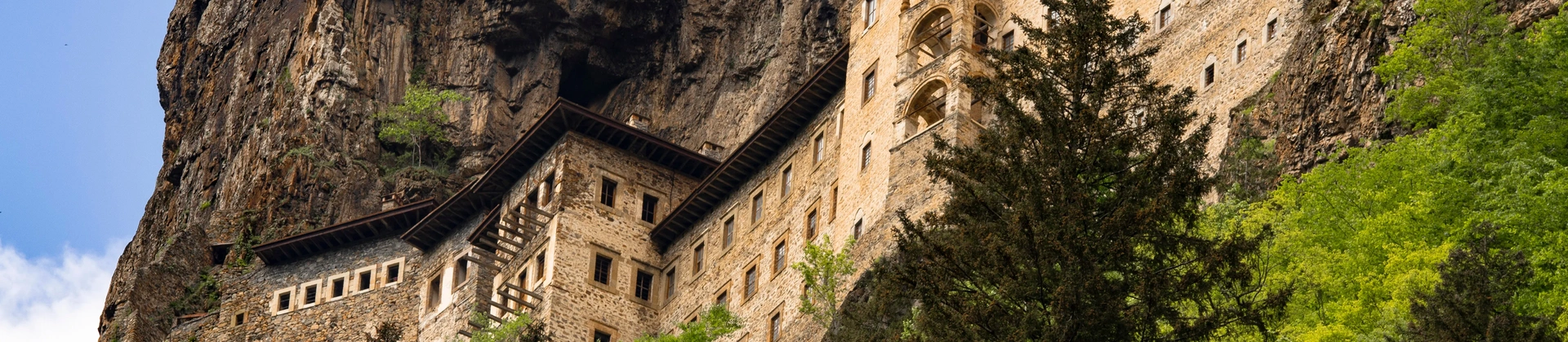 Monastère de Sumela : Une merveille accrochée à la falaise en Turquie
