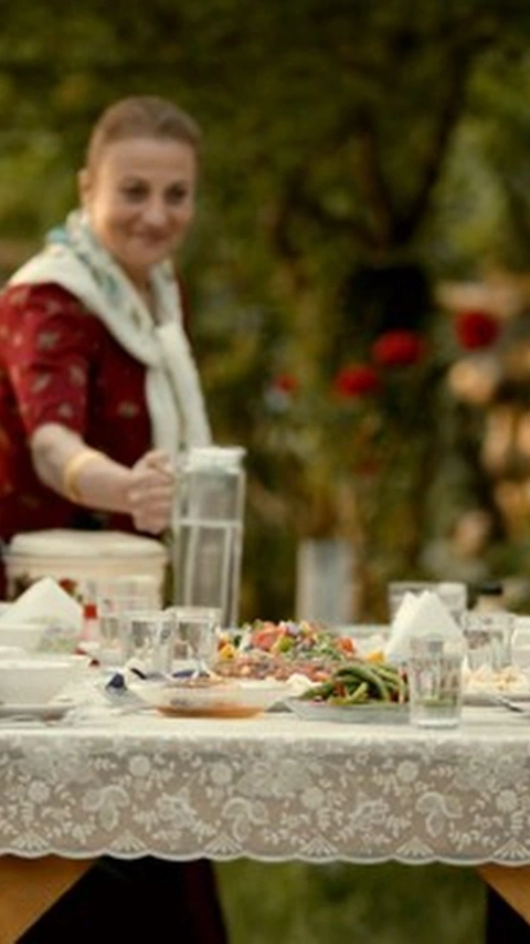 Behaviors and Customs in Turkish Families